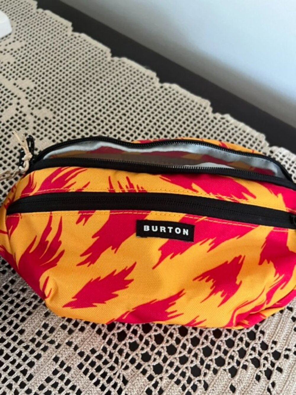 Burton Hip Fanny Pack Color: Fur Goldenrod - NEW